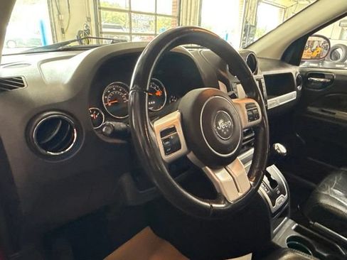 Used 2016 Jeep Compass High Altitude FWD image 12