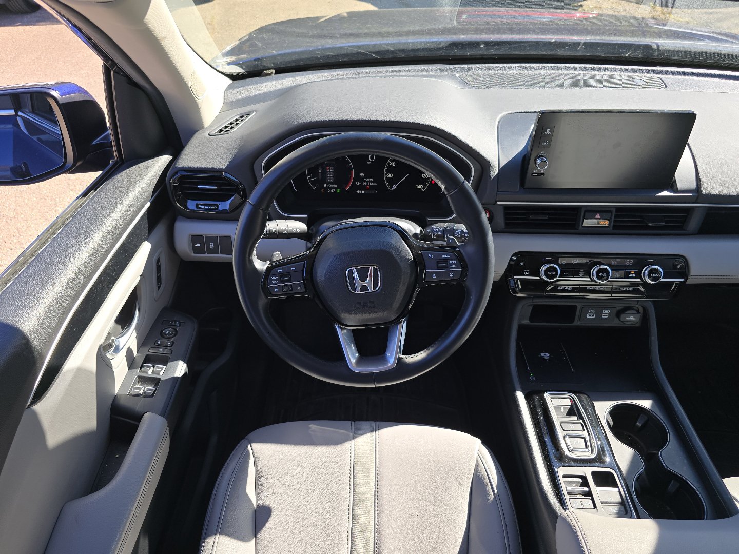 Used 2025 Honda Pilot EX-L image 24