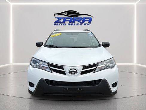 Used 2015 Toyota RAV4 LE AWD/4WD image 2