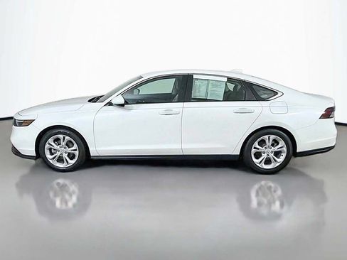 Used 2025 Honda Accord LX image 12