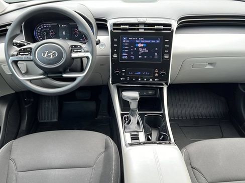 Used 2024 Hyundai Tucson SEL FWD image 11