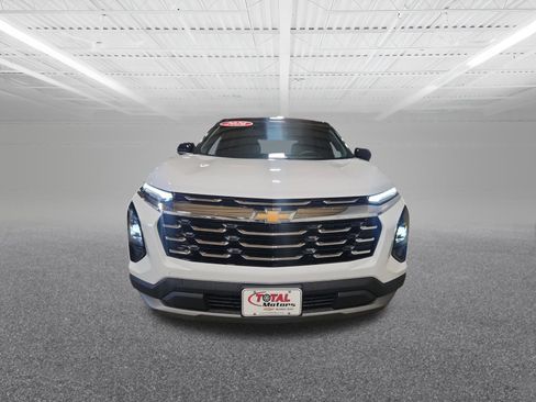 New 2026 Chevrolet Equinox LT w/ Convenience Package II image 3