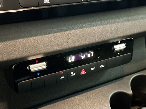 New 2025 Mercedes-Benz Sprinter 2500 image 16