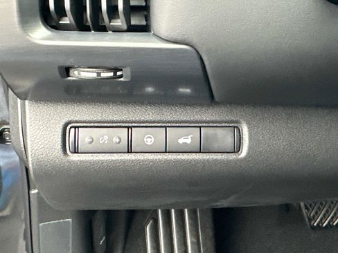 New 2025 Nissan Pathfinder SL image 24