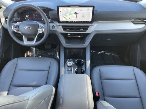 New 2026 Ford Explorer Active w/ Active Comfort Package image 13