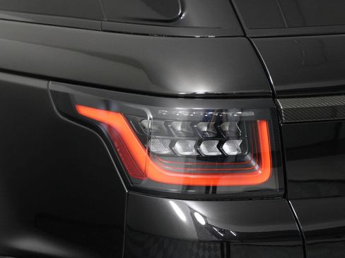 Used 2022 Land Rover Range Rover Sport SVR AWD/4WD image 21