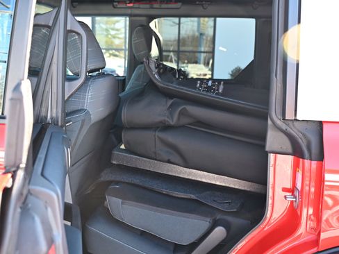 Used 2023 Ford Bronco Heritage Edition image 48