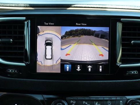 Used 2019 Chrysler Pacifica Touring-L Plus w/ Advanced Safetytec Group FWD image 28