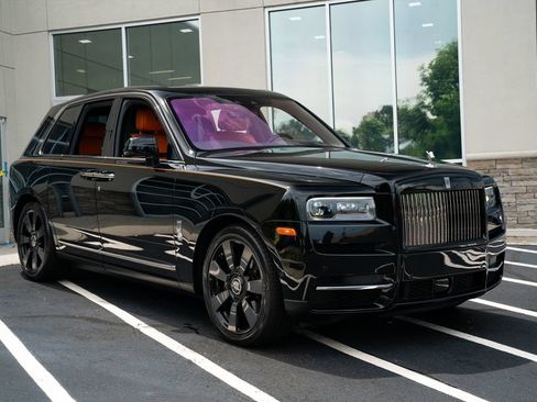 Used 2023 Rolls-Royce Cullinan AWD/4WD image 8