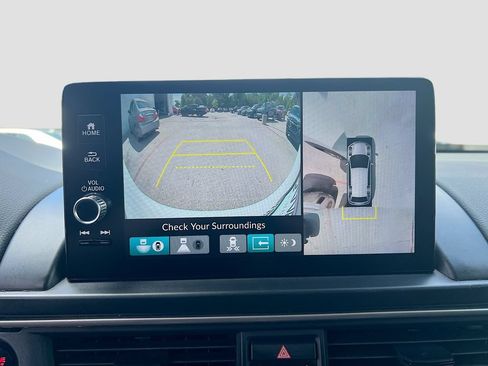Used 2024 Honda Pilot Elite image 14