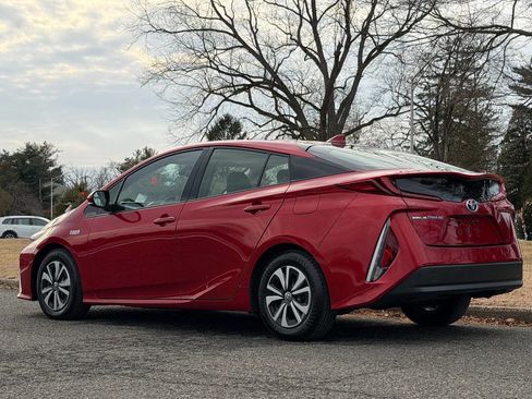 Used 2018 Toyota Prius Prime Plus image 26