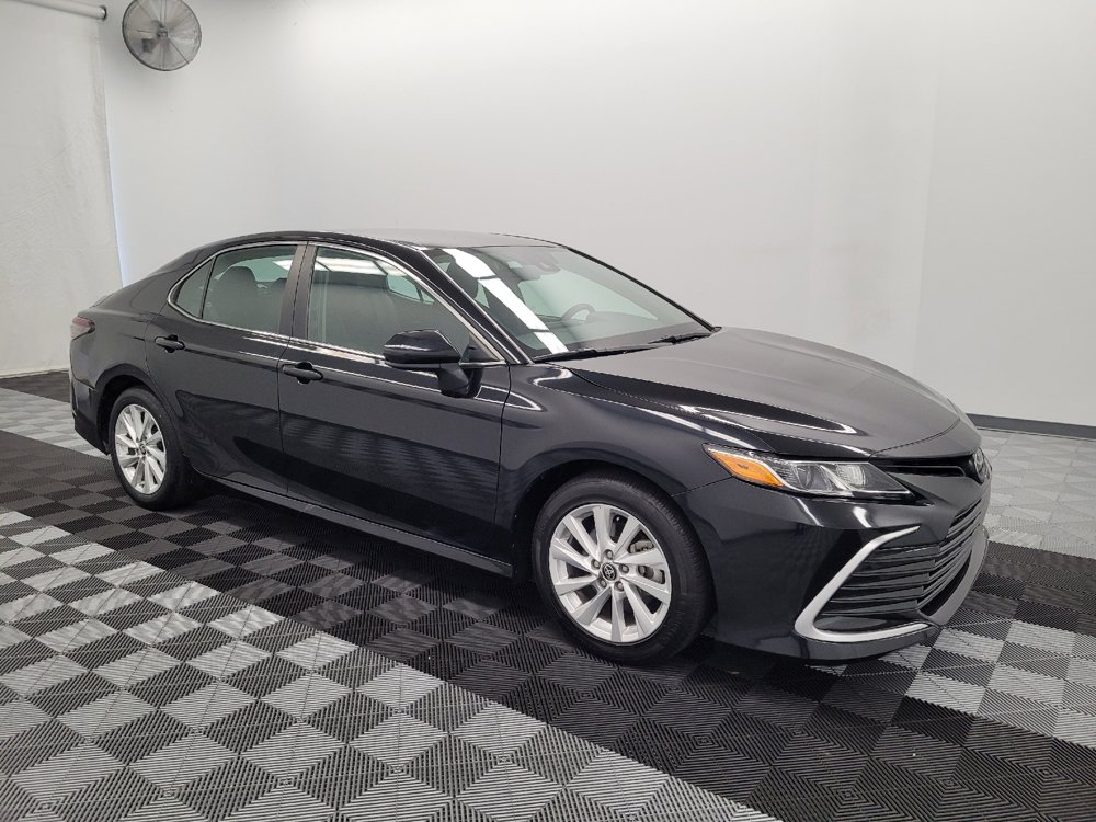 Used 2024 Toyota Camry LE FWD image 11