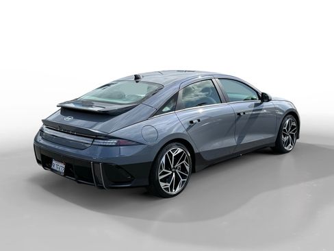 Used 2024 Hyundai Ioniq 6 SEL RWD image 5