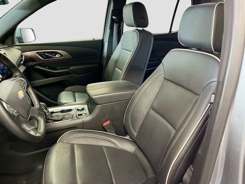Used 2023 Chevrolet Traverse Premier AWD/4WD image 22