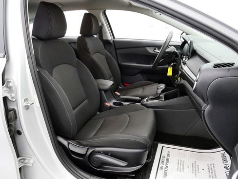Used 2019 Kia Forte LXS FWD image 14
