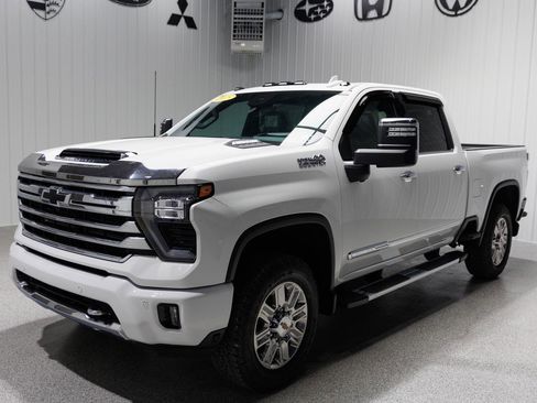 Used 2025 Chevrolet Silverado 2500 High Country w/ Technology Package image 72