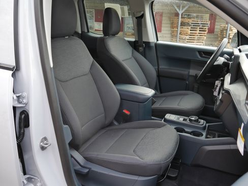 New 2025 Ford Maverick XL w/ Equipment Group 101A image 26