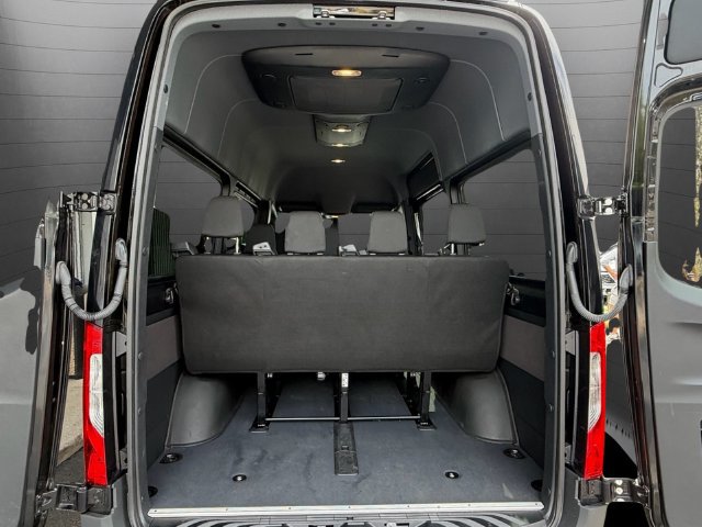 Used 2024 Mercedes-Benz Sprinter 2500 image 15