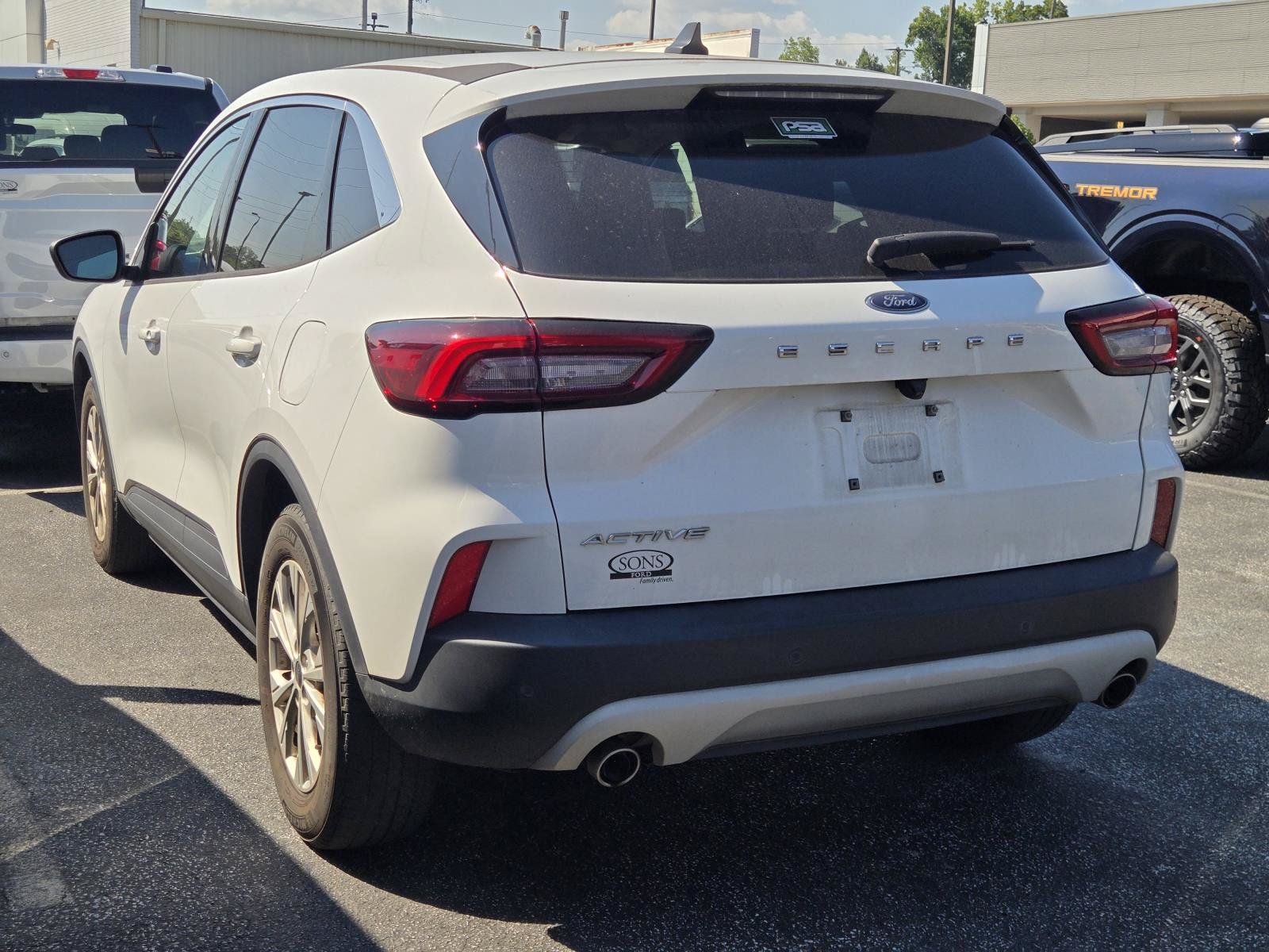 Used 2023 Ford Escape Active w/ Tech Pack #1 FWD image 6