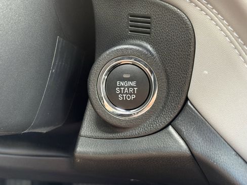 Certified 2025 Subaru Outback Premium AWD/4WD image 18