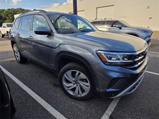Used 2021 Volkswagen Atlas SE image 1