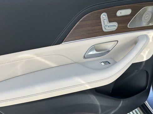 New 2026 Mercedes-Benz GLS 450 4MATIC image 26
