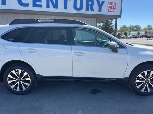 Used 2016 Subaru Outback 2.5i Limited AWD/4WD image 16
