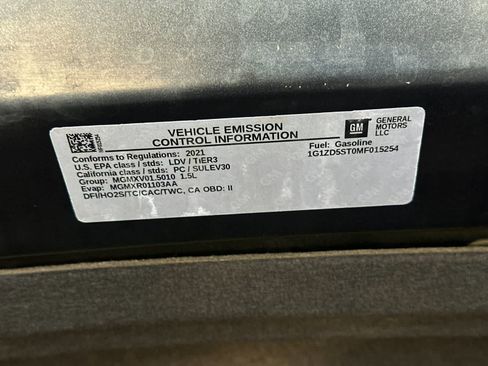 Used 2021 Chevrolet Malibu LT FWD image 27