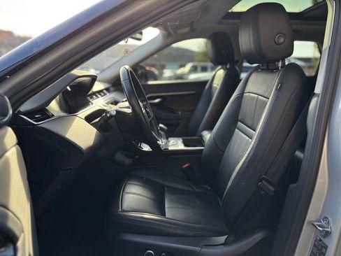 Used 2021 Land Rover Range Rover Evoque S image 46