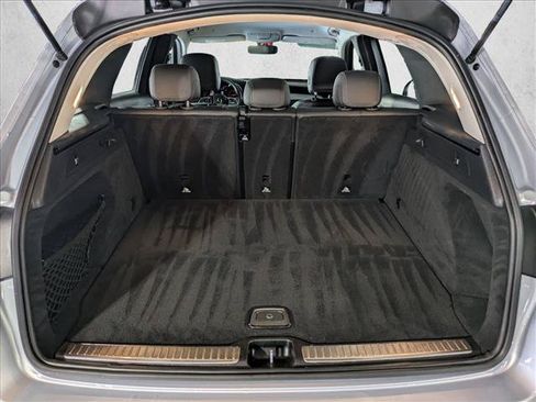Used 2021 Mercedes-Benz GLC 300 image 7