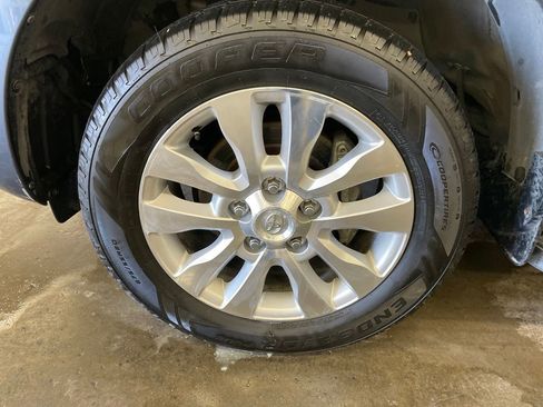 Used 2010 Toyota Sequoia Platinum AWD/4WD image 9