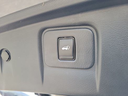 Used 2024 Nissan Murano Platinum w/ Cargo Package FWD image 10