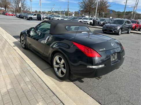 Used 2007 Nissan 350Z Touring image 5