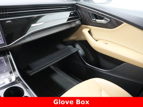 Used 2019 Audi Q8 Premium w/ Convenience Package image 24