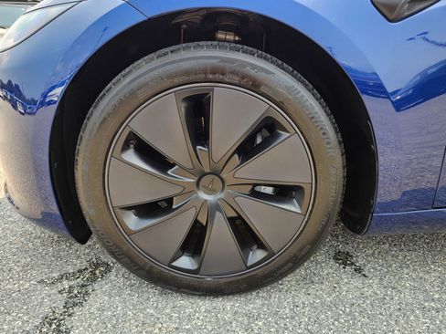 Used 2024 Tesla Model 3 Long Range AWD/4WD image 33