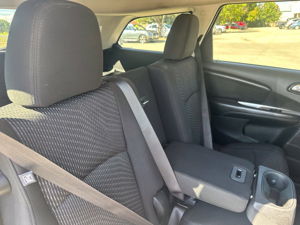 Used 2016 Dodge Journey SE w/ Flexible Seating Group FWD image 24