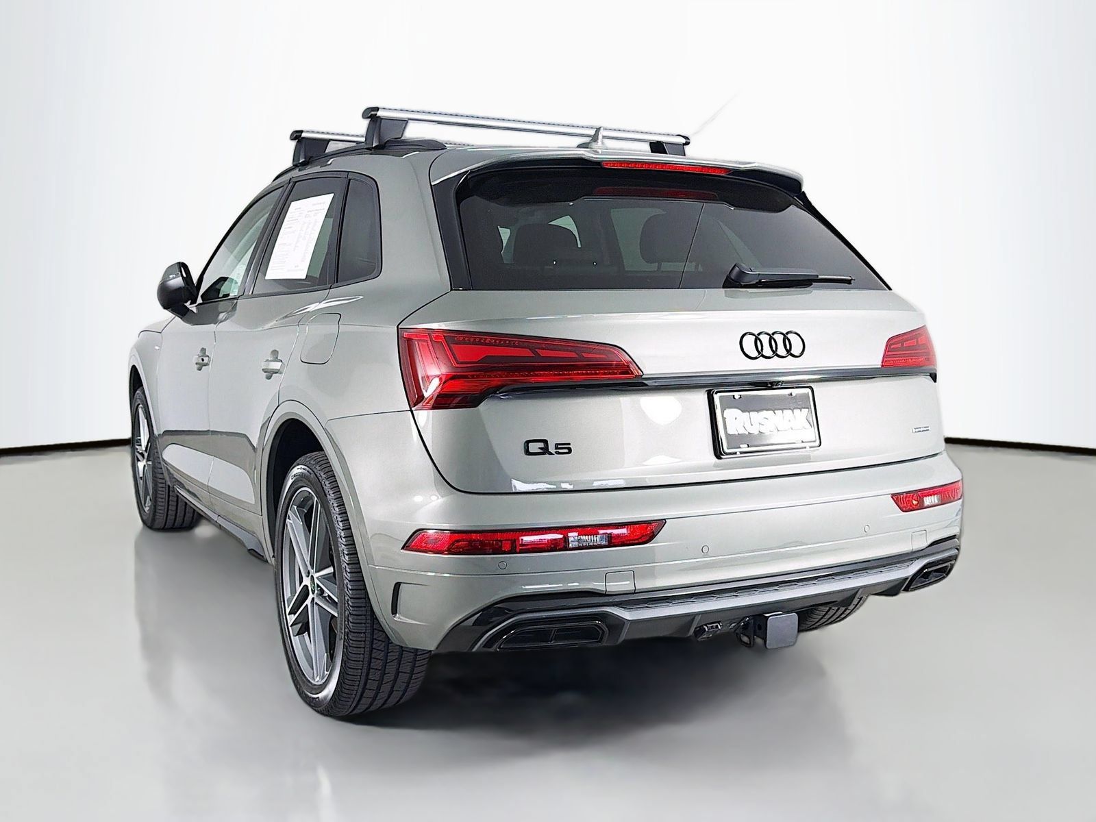 Used 2023 Audi Q5 e Premium Plus w/ Premium Plus Package AWD/4WD image 5
