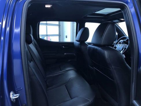 Certified 2022 Toyota Tacoma Limited image 15