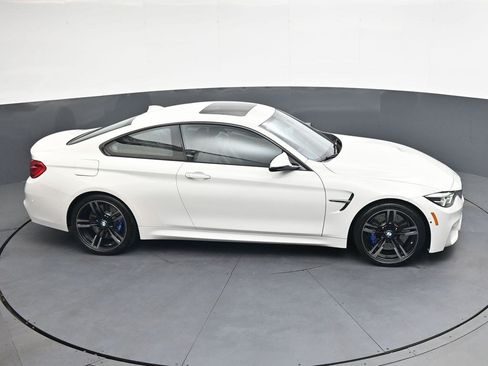 Used 2018 BMW M4 Coupe RWD image 21