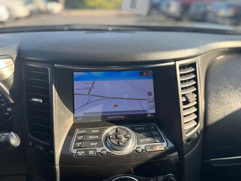 Used 2014 INFINITI QX70 3.7 w/ Premium Package image 22