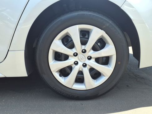 Certified 2024 Toyota Corolla LE FWD image 9