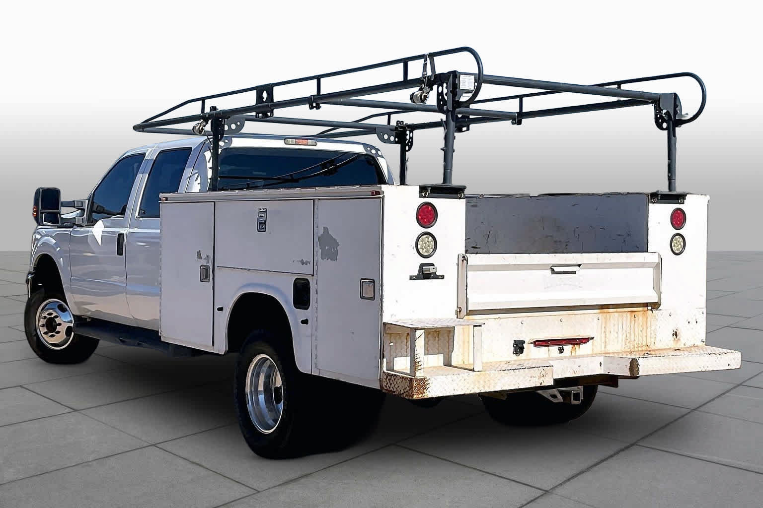 Used 2011 Ford F350 XL w/ PWR Equipment Group AWD/4WD image 12