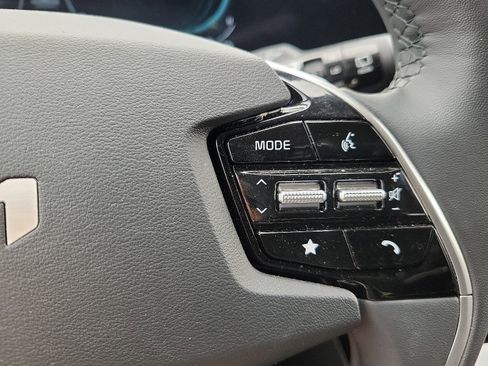 Used 2024 Kia Niro SX image 22