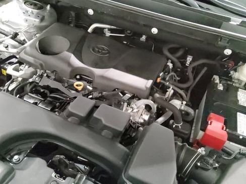 Used 2024 Toyota RAV4 XLE AWD/4WD image 30
