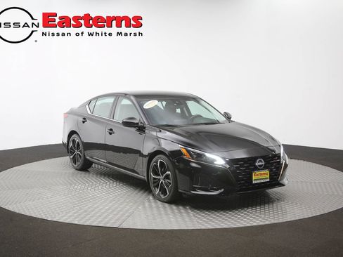 Used 2023 Nissan Altima 2.5 SR FWD image 48