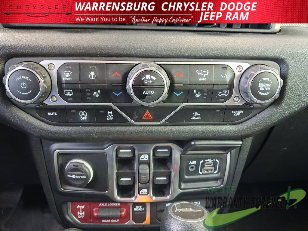 Used 2024 Jeep Gladiator Sport AWD/4WD image 23