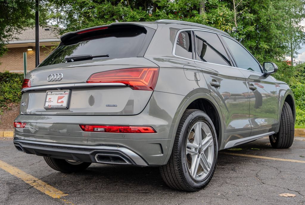 Used 2023 Audi Q5 e Premium Plus w/ Premium Plus Package AWD/4WD image 29