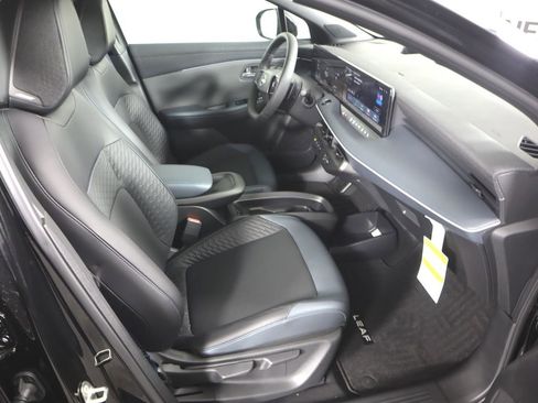 New 2026 Nissan Leaf Platinum+ image 29