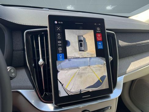 New 2026 Volvo XC90 B5 Ultra w/ Protection Package image 31