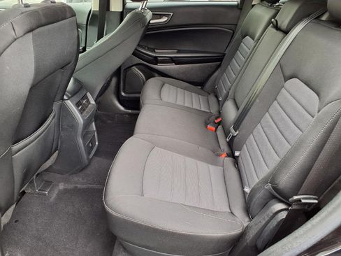 Certified 2024 Ford Edge SE w/ Black Appearance Package AWD/4WD image 11